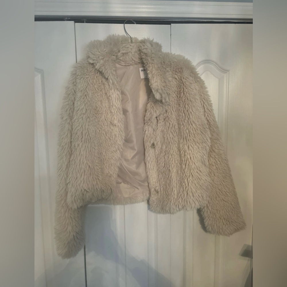 New- never worn but no tag attached